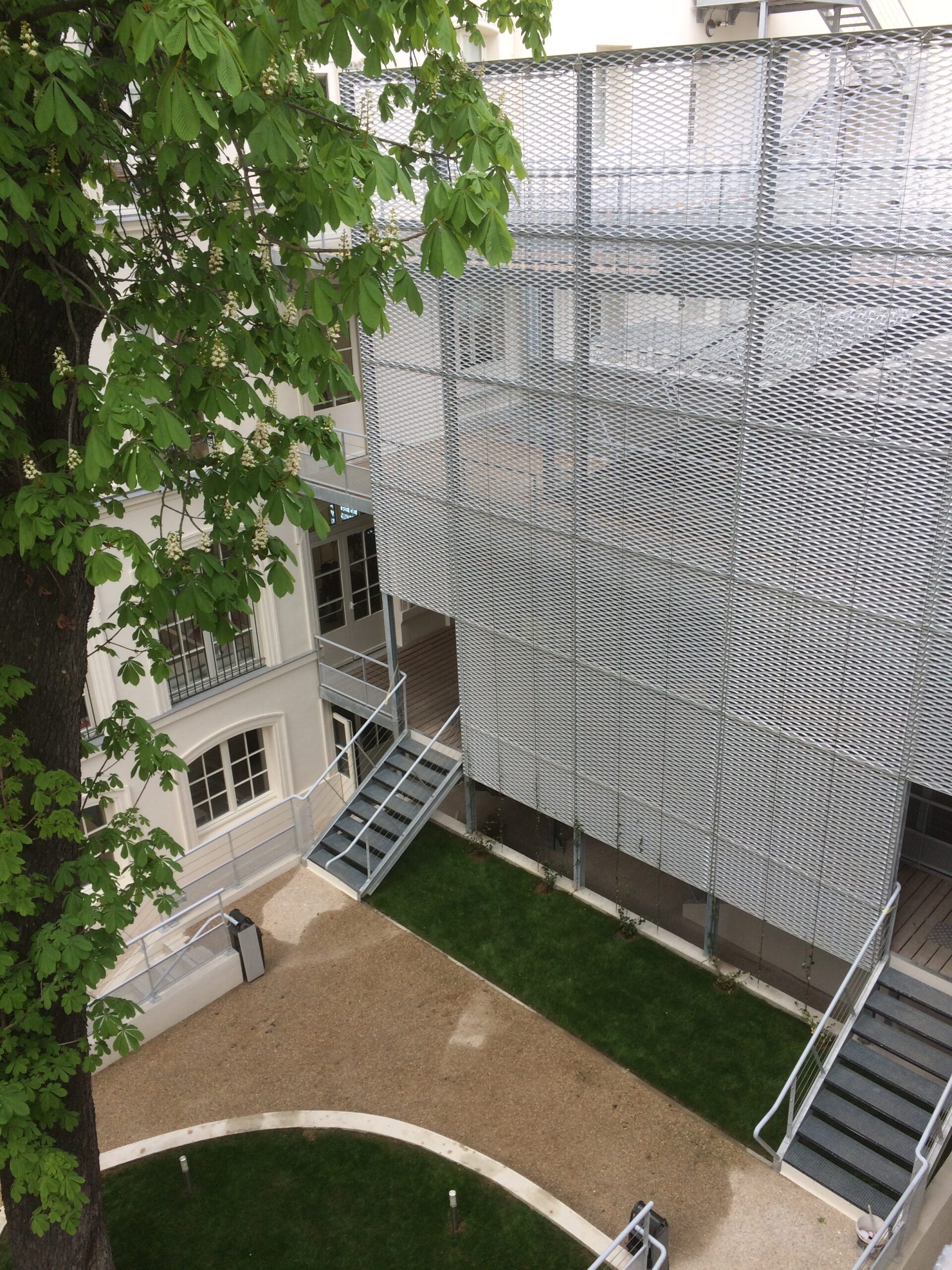 Restructuration de deux bâtiments anciens